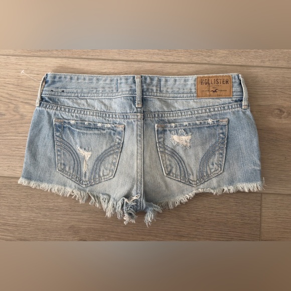 Hollister Light Blue Embroidered Jean Shorts - Picture 6 of 6